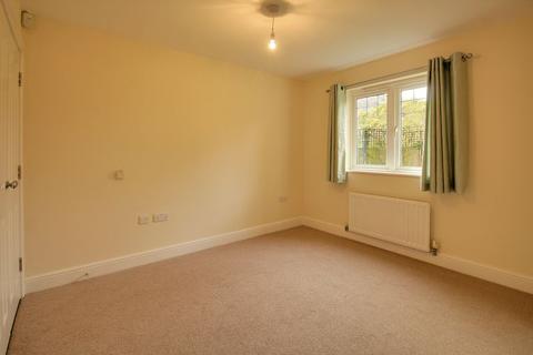 2 bedroom flat to rent - West Wickham