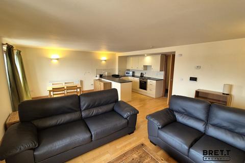 2 bedroom flat to rent, Nelson Quay, Milford Haven, Pembrokeshire. SA73 3AY