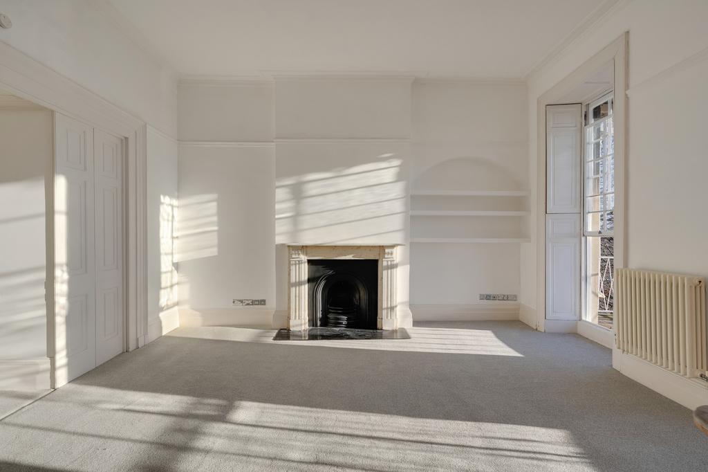 Living room ()