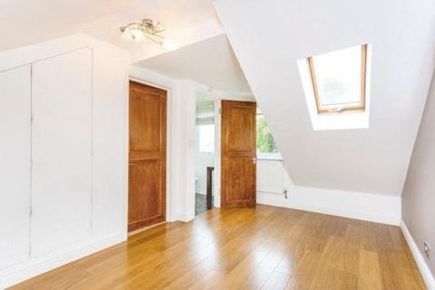 4 bedroom terraced house to rent - Tylney Road, Bickley, Bromley