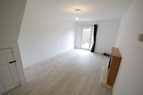 undefined, Dove Close, Killingworth
