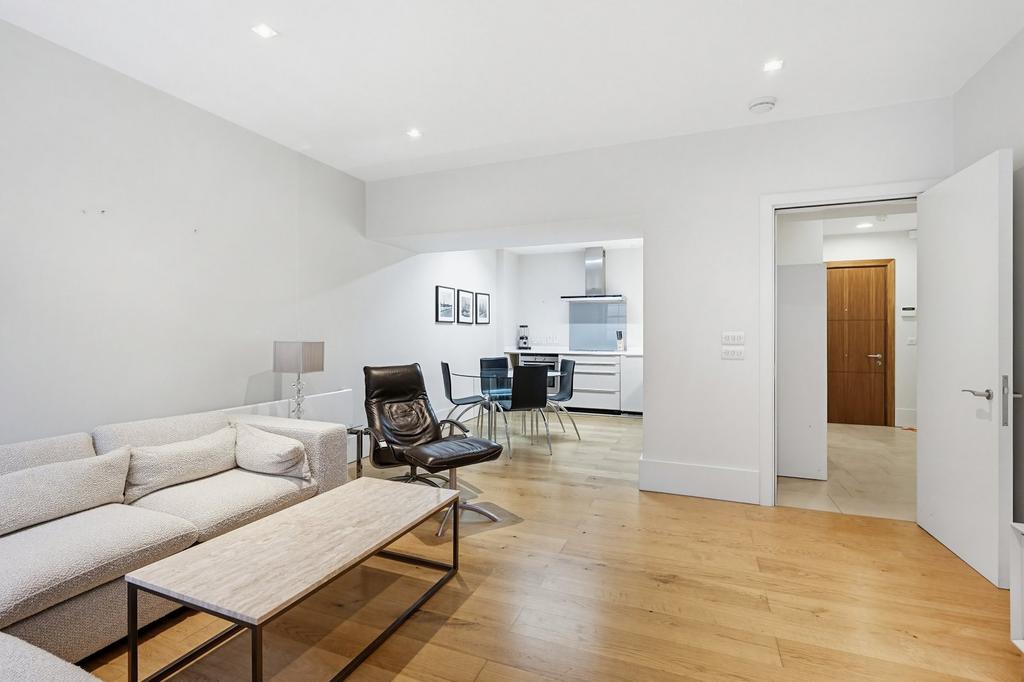 Apartment in London - View 4