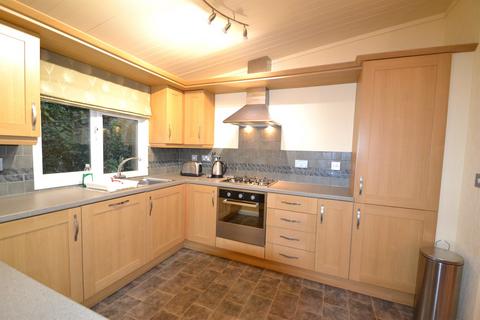 2 bedroom detached bungalow to rent, Rock Road, Washington, West Sussex, RH20