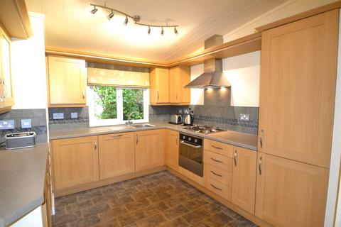 2 bedroom detached bungalow to rent, Rock Road, Washington, West Sussex, RH20