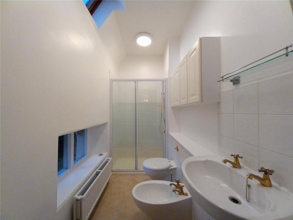D/Stairs Shower Room