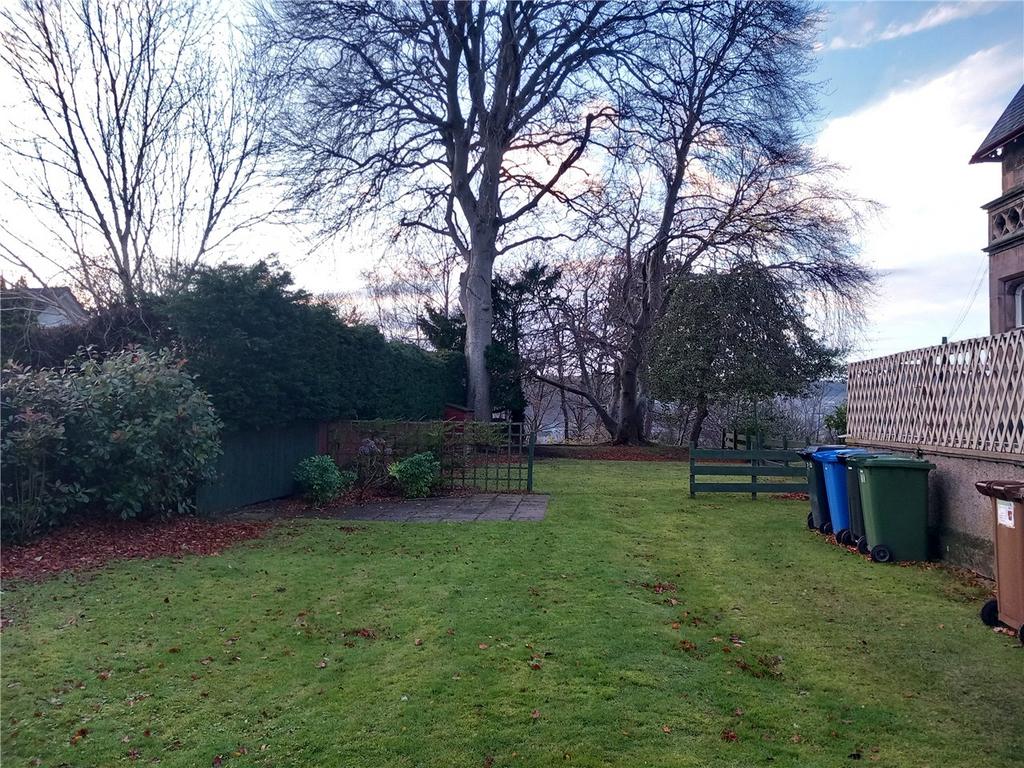 Garden Side