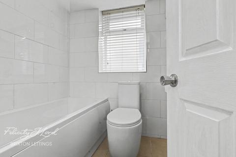 3 bedroom terraced house to rent, Normandy Road, LONDON