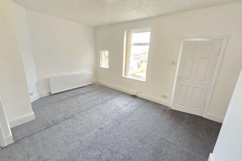 2 bedroom flat to rent, Victoria Terrace, Bedlington