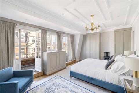 4 bedroom flat for sale, North Audley Street, Mayfair