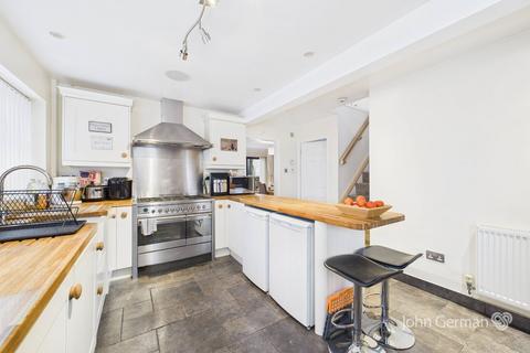 4 bedroom detached house for sale, Faraday Avenue, Stretton