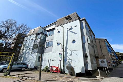 2 bedroom flat to rent, Bournemouth