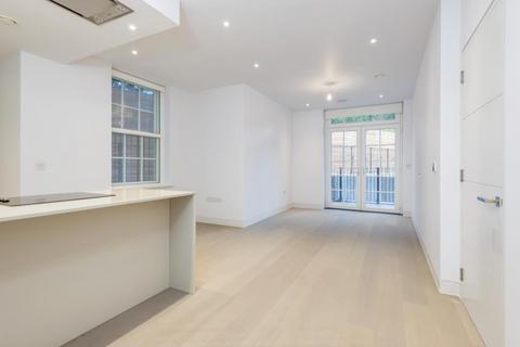 2 bedroom flat to rent, Heath Drive, Hampstead, NW3