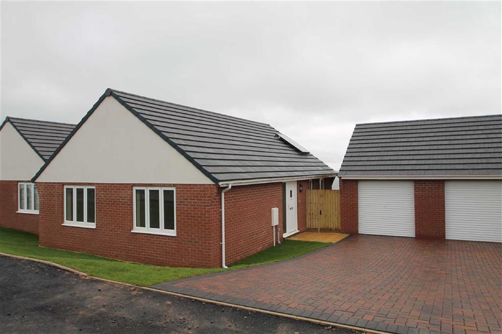 Catherton Close, Clee Hill, Nr Ludlow 2 bed detached bungalow £725