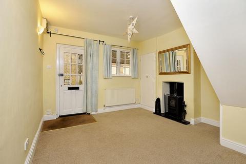 2 bedroom semi-detached house to rent, Wiggins Yard, Godalming GU7