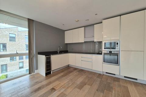 2 bedroom flat to rent, Halyards Court, Durham Wharf Drive, Brentford, TW8