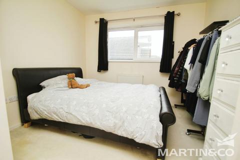 2 bedroom apartment to rent, Chelmer Road, Chelmsford