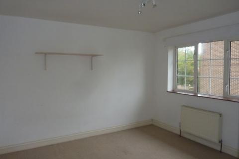 3 bedroom terraced house to rent, Olven Road, Plumstead, London SE18