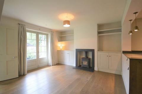 4 bedroom semi-detached house to rent, Beech Hill, Headley Down