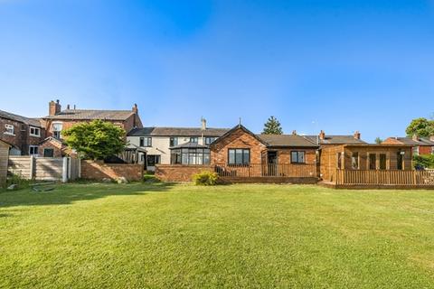 4 bedroom farm house for sale, Pingle Closes Farm, Hindley Road, Westhoughton BL5