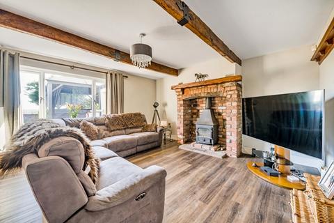 4 bedroom farm house for sale, Pingle Closes Farm, Hindley Road, Westhoughton BL5