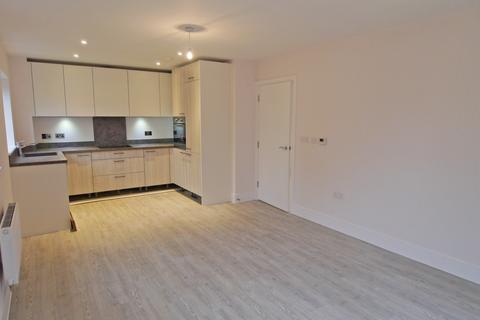 2 bedroom flat to rent, Harpers Lodge, Arundale Walk, Horsham, RH12