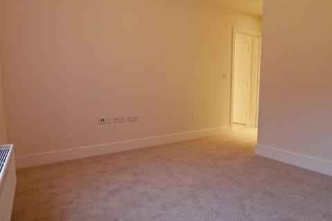 2 bedroom flat to rent, Harpers Lodge, Arundale Walk, Horsham, RH12