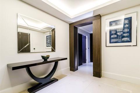 undefined, Duke Street, Mayfair, London, W1K