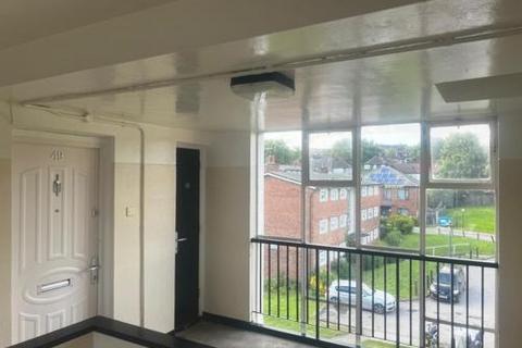 2 bedroom flat for sale, Mead Court, Buck Lane, Kingsbury, NW9