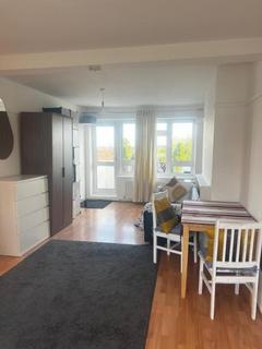 2 bedroom flat for sale, Mead Court, Buck Lane, Kingsbury, NW9