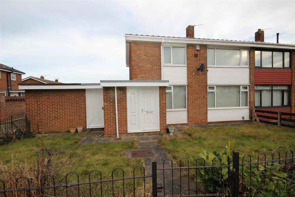 Bellasis Grove, Clavering, Hartlepool 3 bed semidetached house £120,000