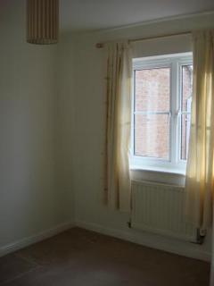 2 bedroom townhouse to rent, Leyfield Place, Wombwell, Barnsley S73 8BF