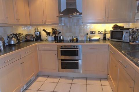 undefined, Epsom