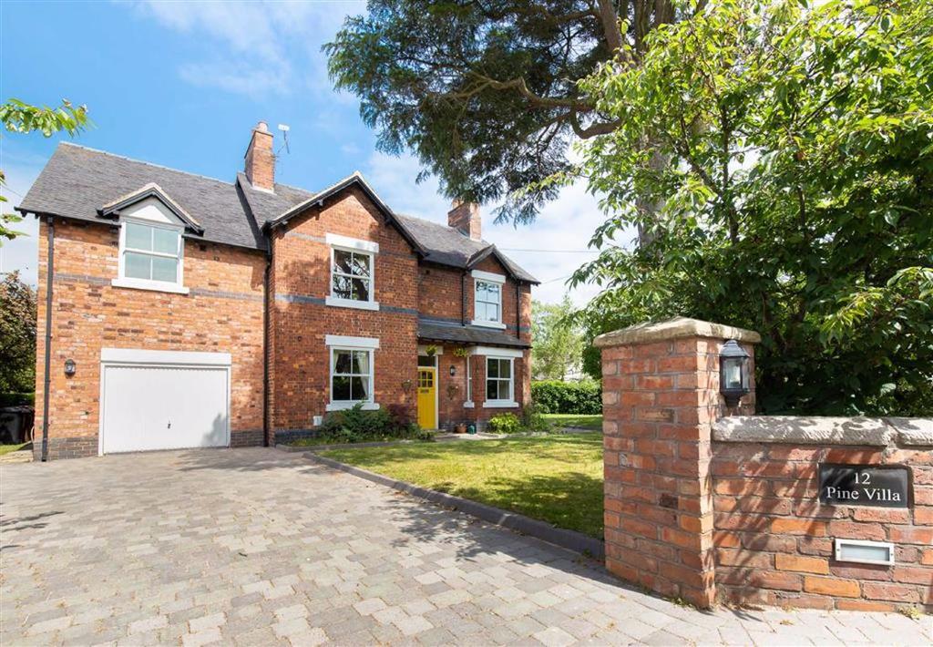 Cheerbrook Road, Nantwich, Cheshire 5 bed detached house £499,500