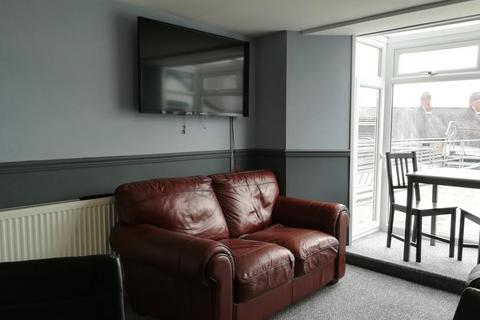 8 bedroom terraced house to rent, Uplands Crescent, Uplands, Swansea. SA2 0EX