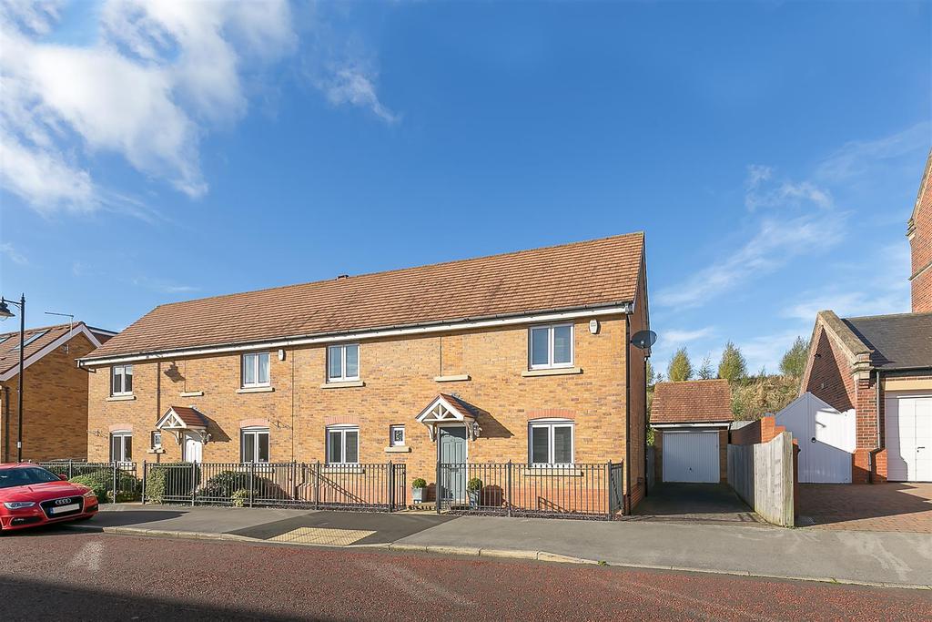 Barmoor Drive, Great Park, Newcastle upon Tyne 3 bed semidetached