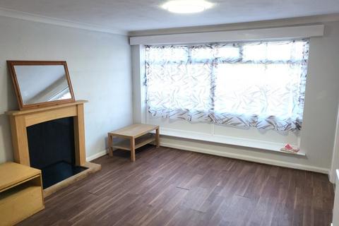 3 bedroom detached bungalow to rent, Holt Green, Leeds LS16