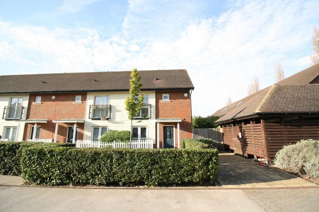 Watercolour Development, Redhill 3 bed detached house £1,400 pcm (£