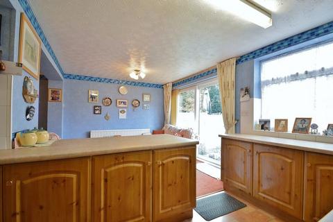 3 Holliers Close, Thame, OX9 2EN