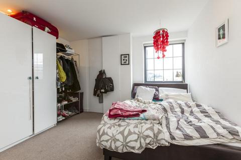 1 bedroom apartment to rent, EastOne Apartments, 10 Lolesworth Close, London, E1
