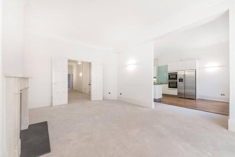 undefined, Lincoln House, Basil Street, London