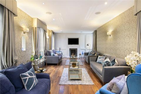 8 bedroom house for sale, Charles Street, Mayfair, W1J