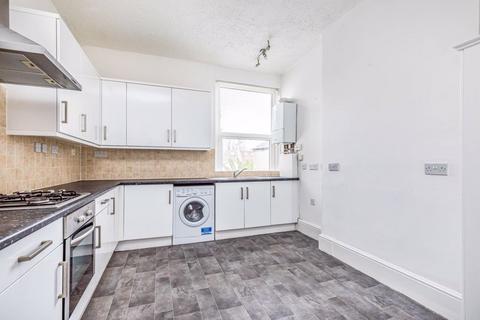 2 bedroom apartment to rent, Worthing Road, Southsea