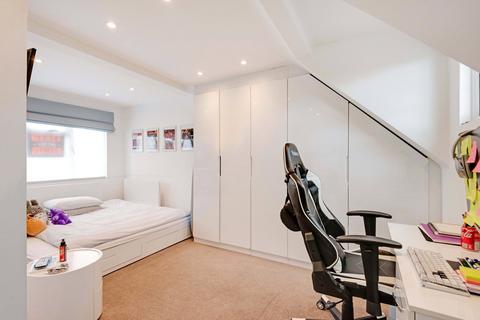 49 The Vale, London, NW11 8SE