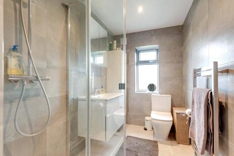 49 The Vale, London, NW11 8SE