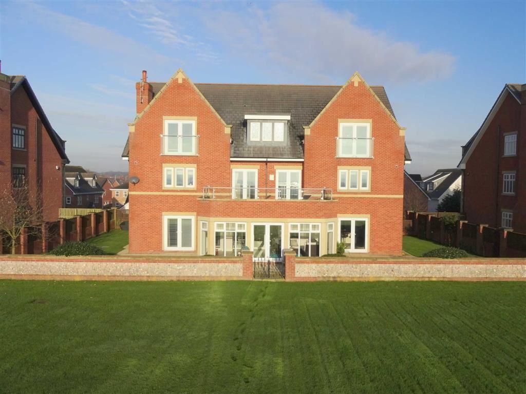 Victory Boulevard, Lytham 6 bed detached house £1,795,000
