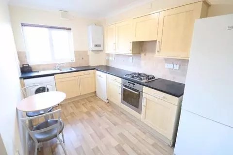Apartment in Douglas, Middle - More