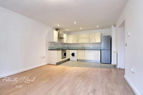 undefined, Violet Road, LONDON