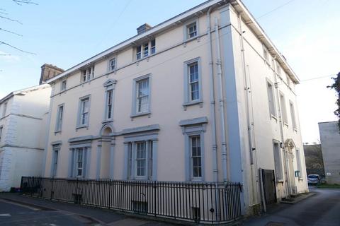 2 bedroom flat to rent, Glamorgan Street, Brecon, Powys.