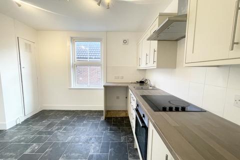 2 bedroom maisonette to rent, St James Avenue, Ongar, CM5