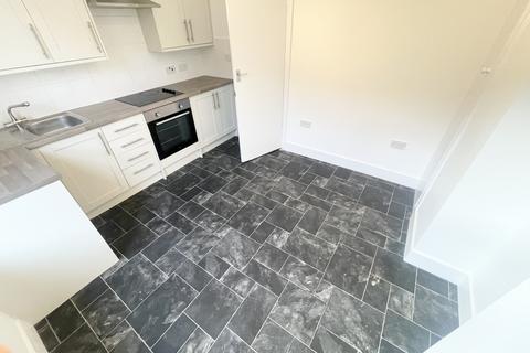 2 bedroom maisonette to rent, St James Avenue, Ongar, CM5